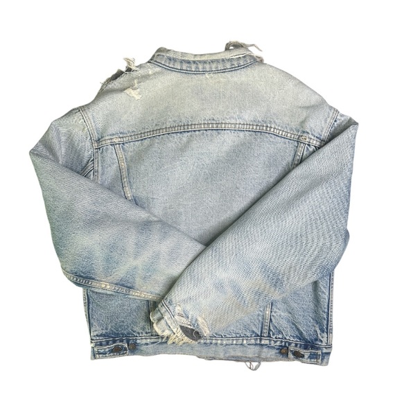 Vintage Levi’s Distressed Flannel Lined Jean Jacket - Picture 11 of 15